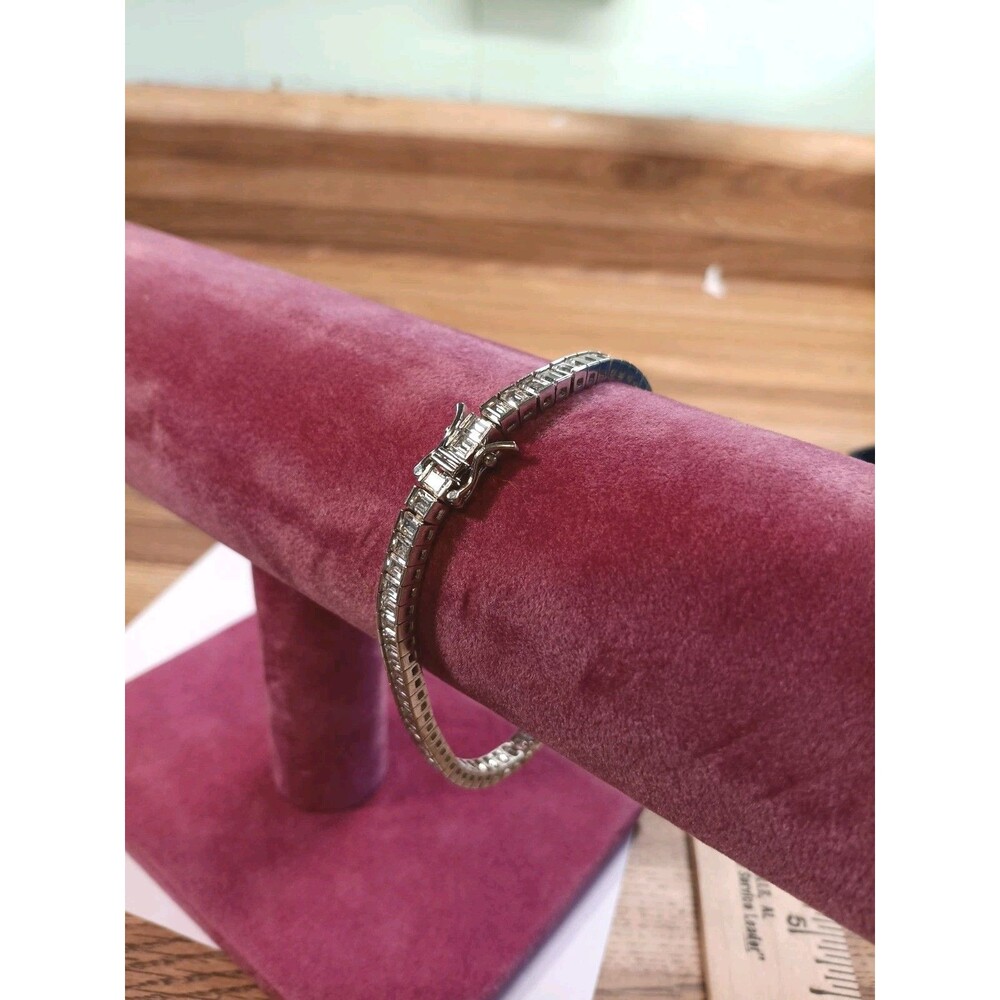 Beautiful Silver 925 Tennis Bracelet W/ Cubic Zirconia